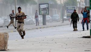 تواصل المواجهات في عدن واستخدام الاسلحة الثقيلة لاول مرة