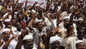 شرطة النظام السوداني تقمع احتجاجات شعبية على ارتفاع تكاليف المعيشة