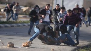 4 شهداء بينهم طفل ومئات الجرحى برصاص قوات الاحتلال في غزة