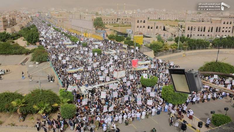 المشترك يدعو للمشاركة الواسعة والفاعلة في مسيرات الغد بصنعاء والمحافظات